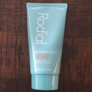 Rodial Brazilian Tan Tinted Self Tanning Gel Light
